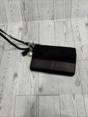 Vintage Coach Black Signature C Wristlet with Silver Shimmer Stripe